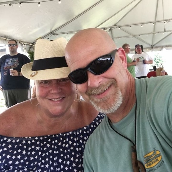 Meet your Posher, Beth - Picture 1 of 3